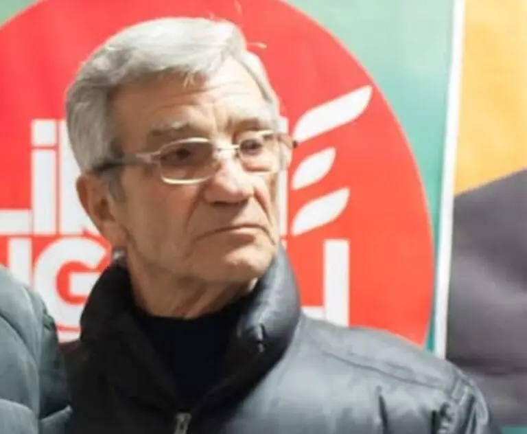 Città piange ex direttore dell’ufficio postale: oggi l’addio