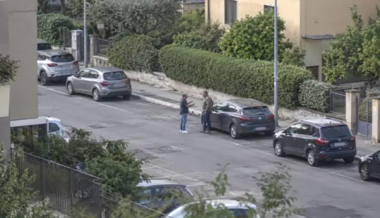 “Sposta l’auto o la brucio”: verdetto dopo lite al parcheggio